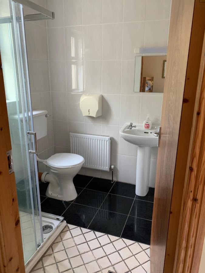 Clare'S Rock Self-Catering Accommodation Carron Экстерьер фото