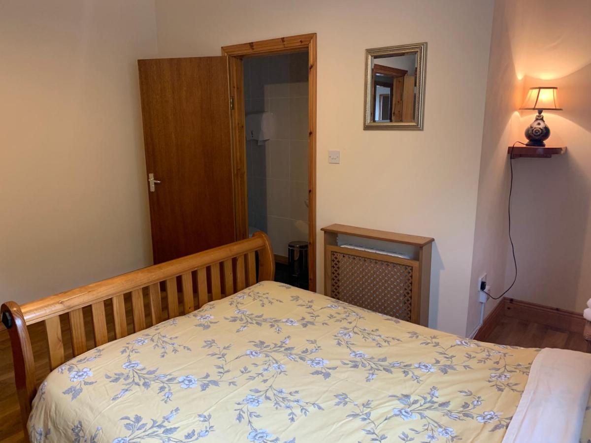 Clare'S Rock Self-Catering Accommodation Carron Экстерьер фото