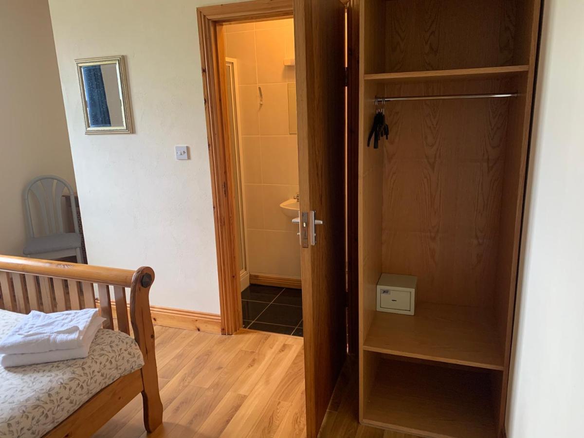 Clare'S Rock Self-Catering Accommodation Carron Экстерьер фото