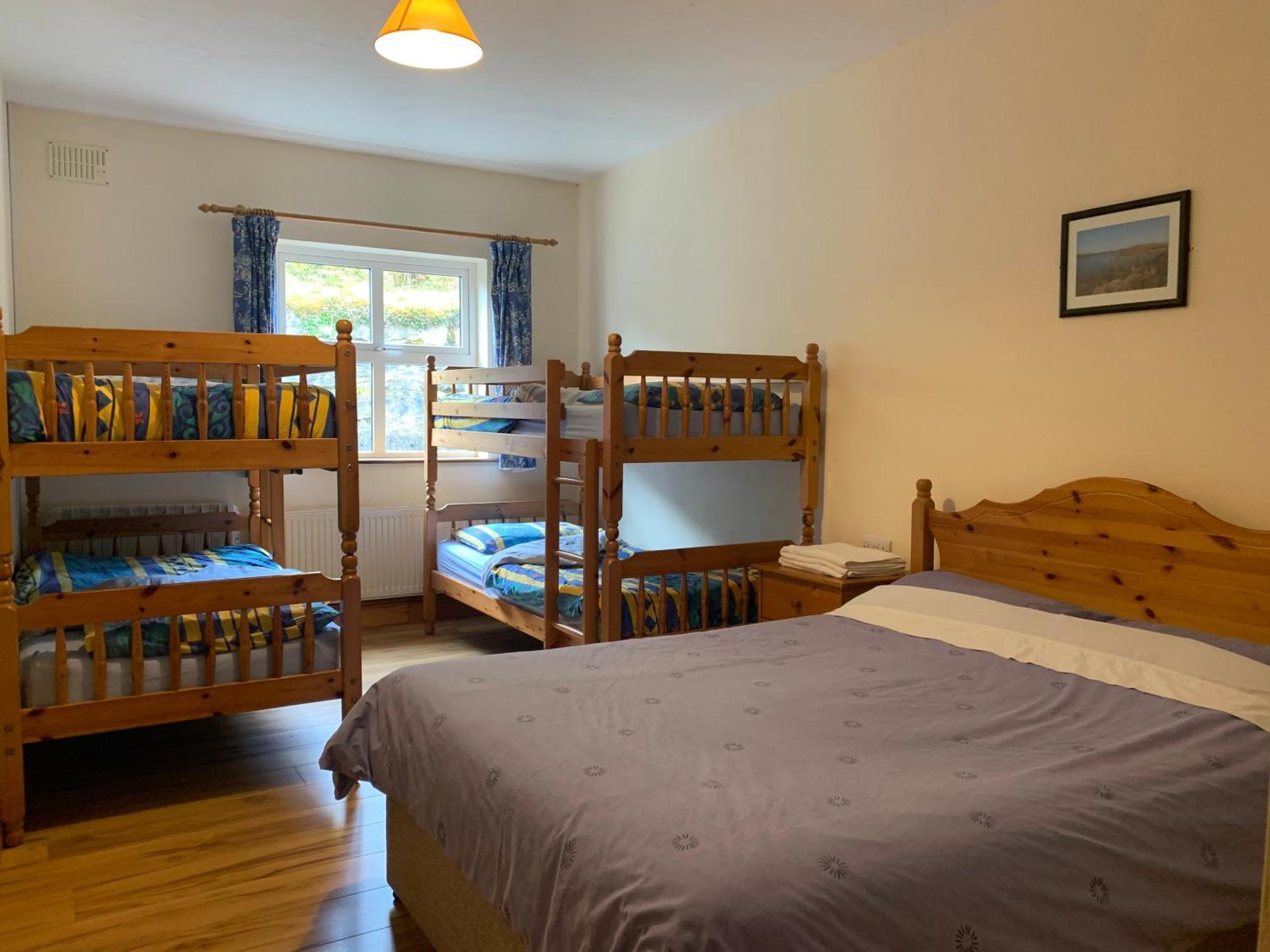 Clare'S Rock Self-Catering Accommodation Carron Экстерьер фото
